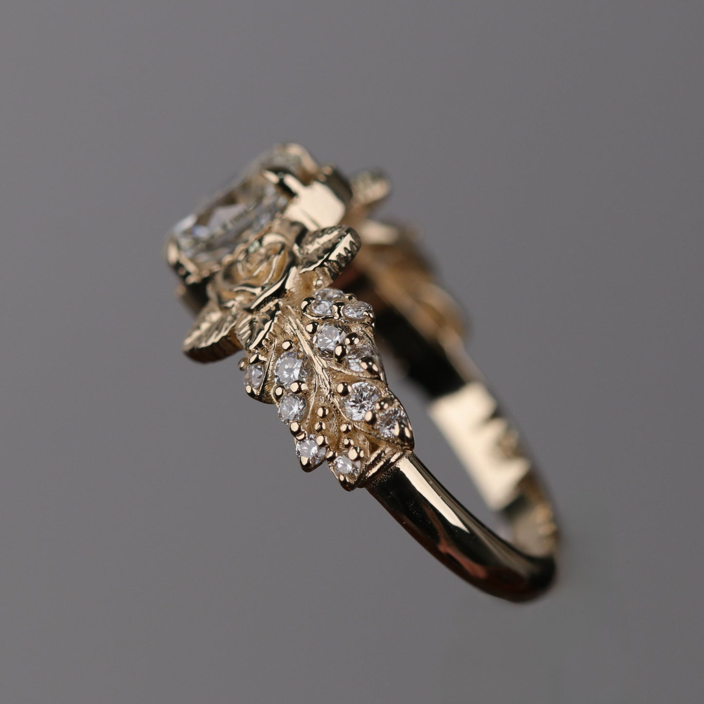 Special Design 1.25 Carat Diamond 14 Carat Gold Ring