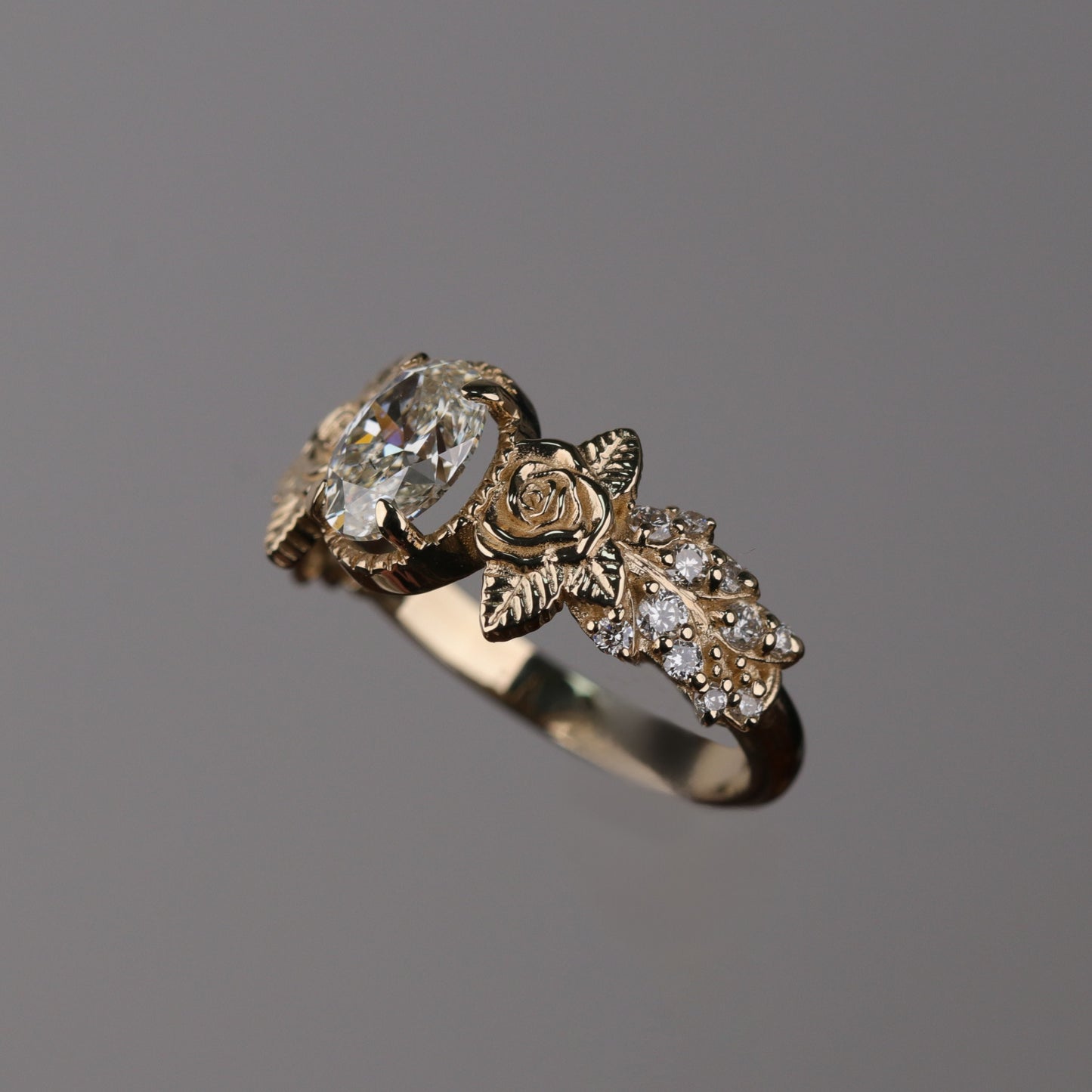 Special Design 1.25 Carat Diamond 14 Carat Gold Ring
