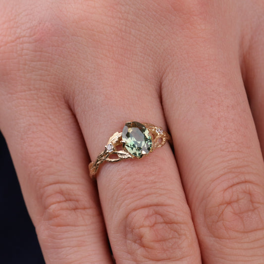 Özel Tasarım Yeşil Safir ve Pırlanta 14 Ayar Altın Yüzük