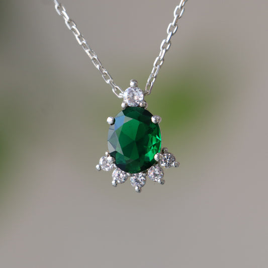 Oval Emerald and Moissanite 925 Silver Necklace