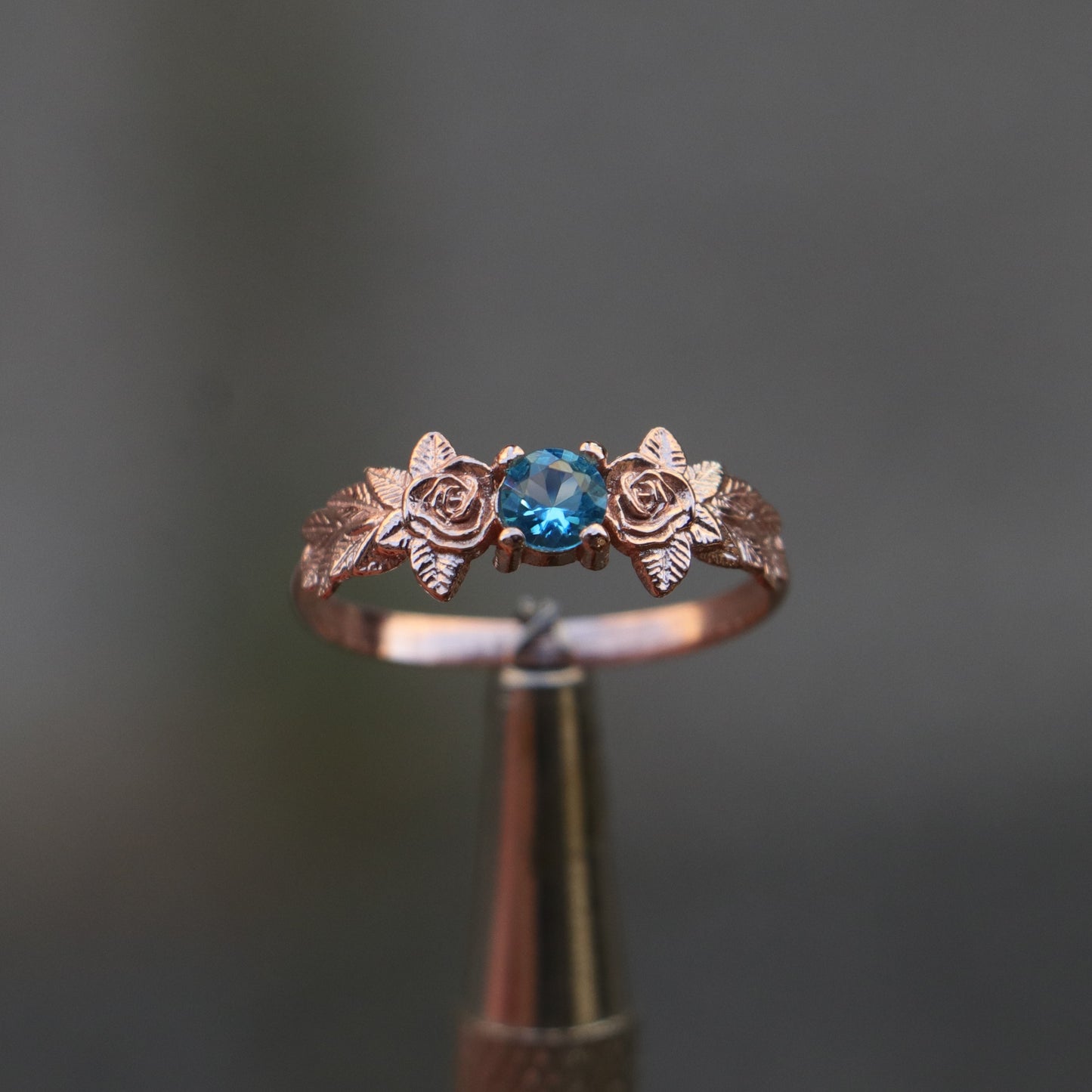 Yapraklar Blue Topaz 925 Gümüş Rose Altın Kaplama Yüzük