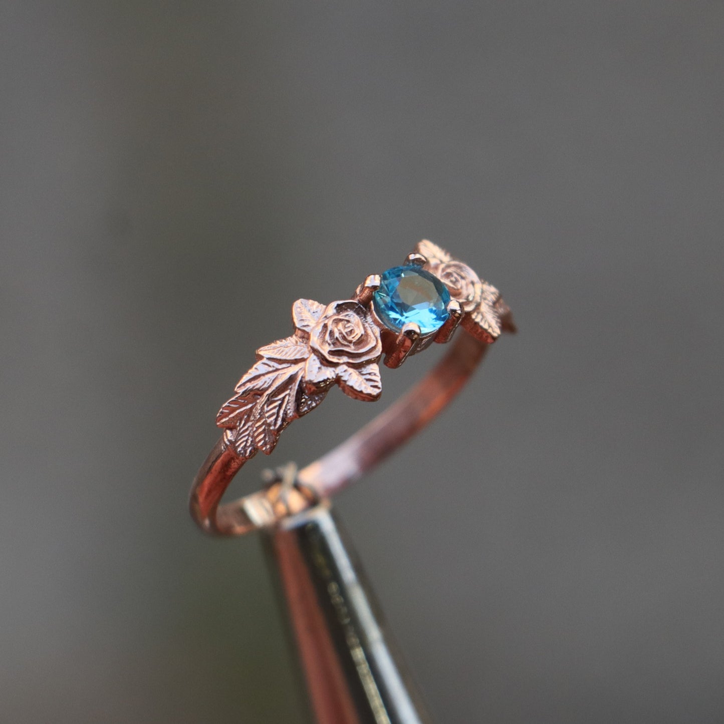 Yapraklar Blue Topaz 925 Gümüş Rose Altın Kaplama Yüzük