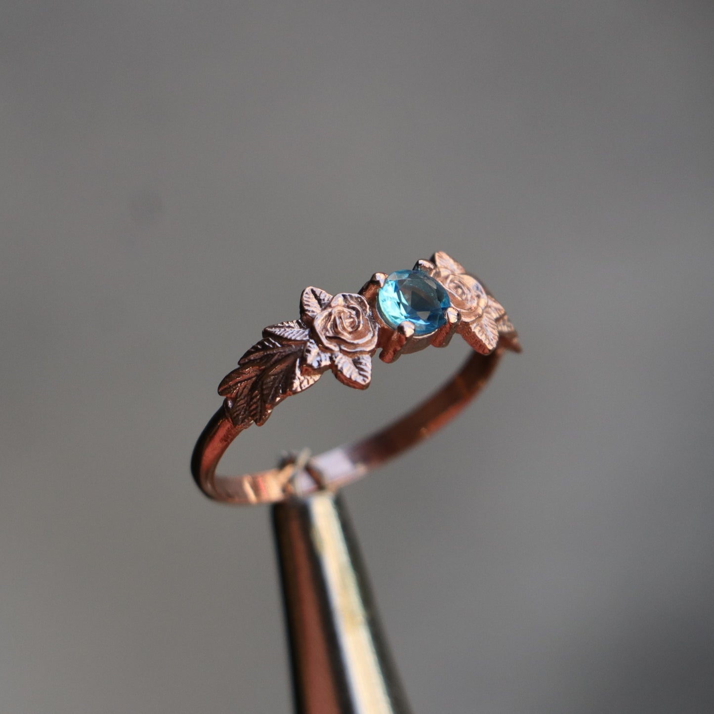 Yapraklar Blue Topaz 925 Gümüş Rose Altın Kaplama Yüzük