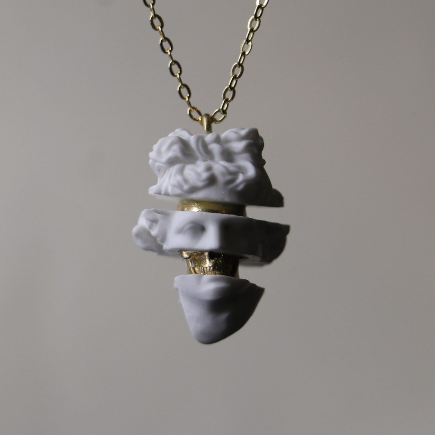 Apollo Memento Mori 925 Gümüş Kolye