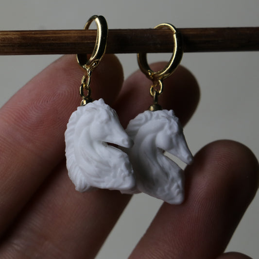 Mermer At Küpe (Tüm Maden Seçenekleri)