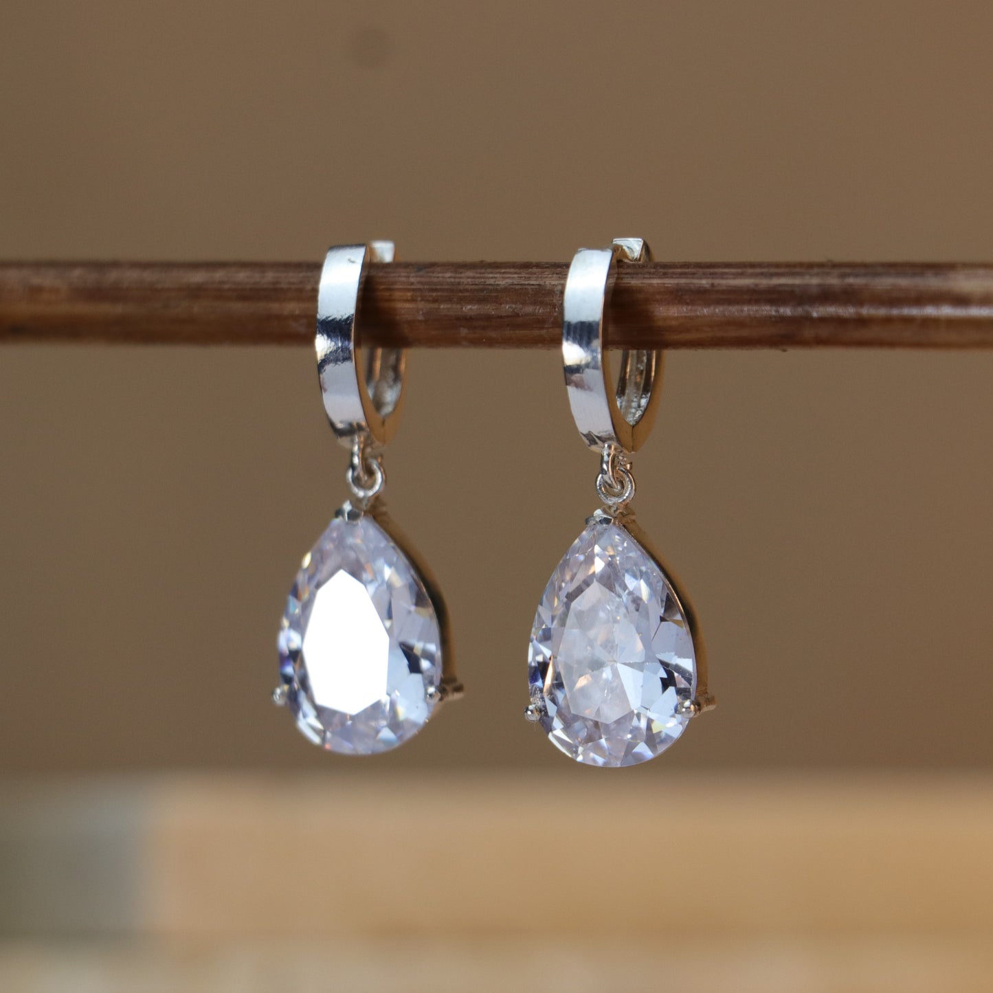 925 Silver Earring with Drop Jade Stone
