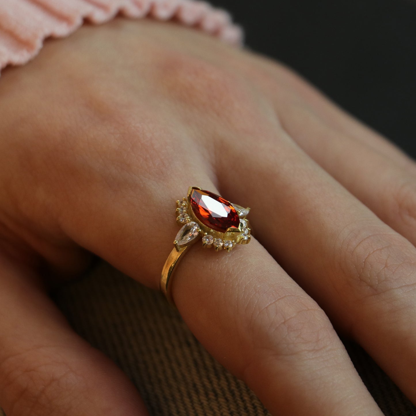 Markiz Kesim Garnet ve Mozanit (14 Ayar Altın)