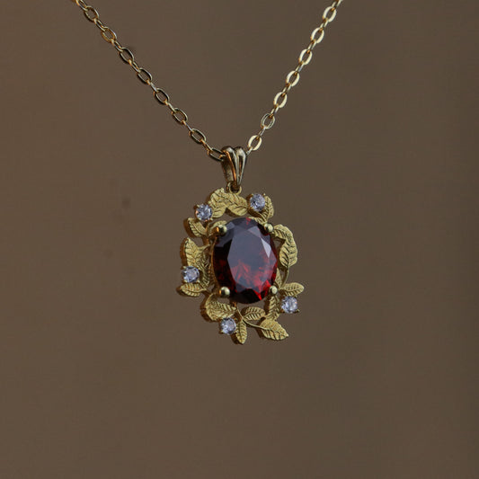 Yapraklar Garnet ve Mozanit 925 Gümüş Üzeri Altın Kaplama Kolye