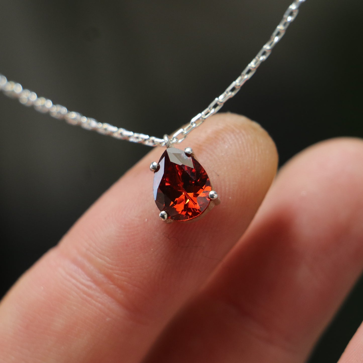 Minimal Damla Ruby 925 Gümüş Kolye