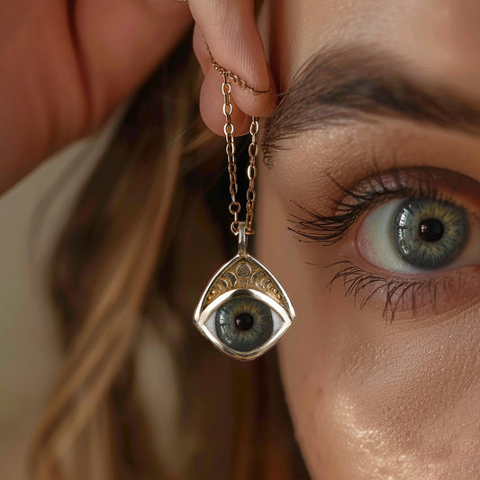 Kişiye Özel Göz Kolye | Fotoğraftan El Yapımı | 925 Ayar Gümüş, Pirinç ve 14 Ayar Altın Hecate Kolye