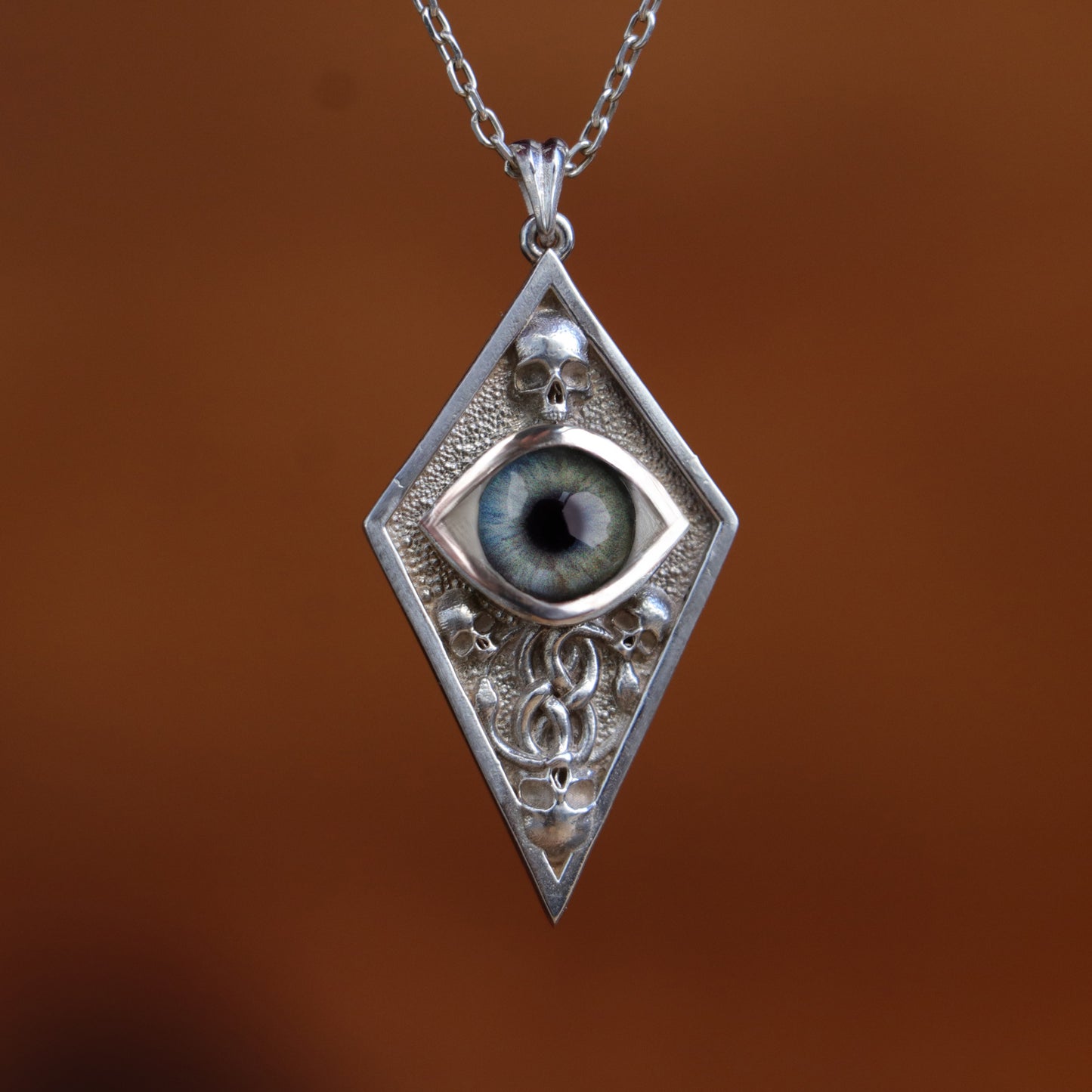 Hazel Eye Large 925 Silver Necklace