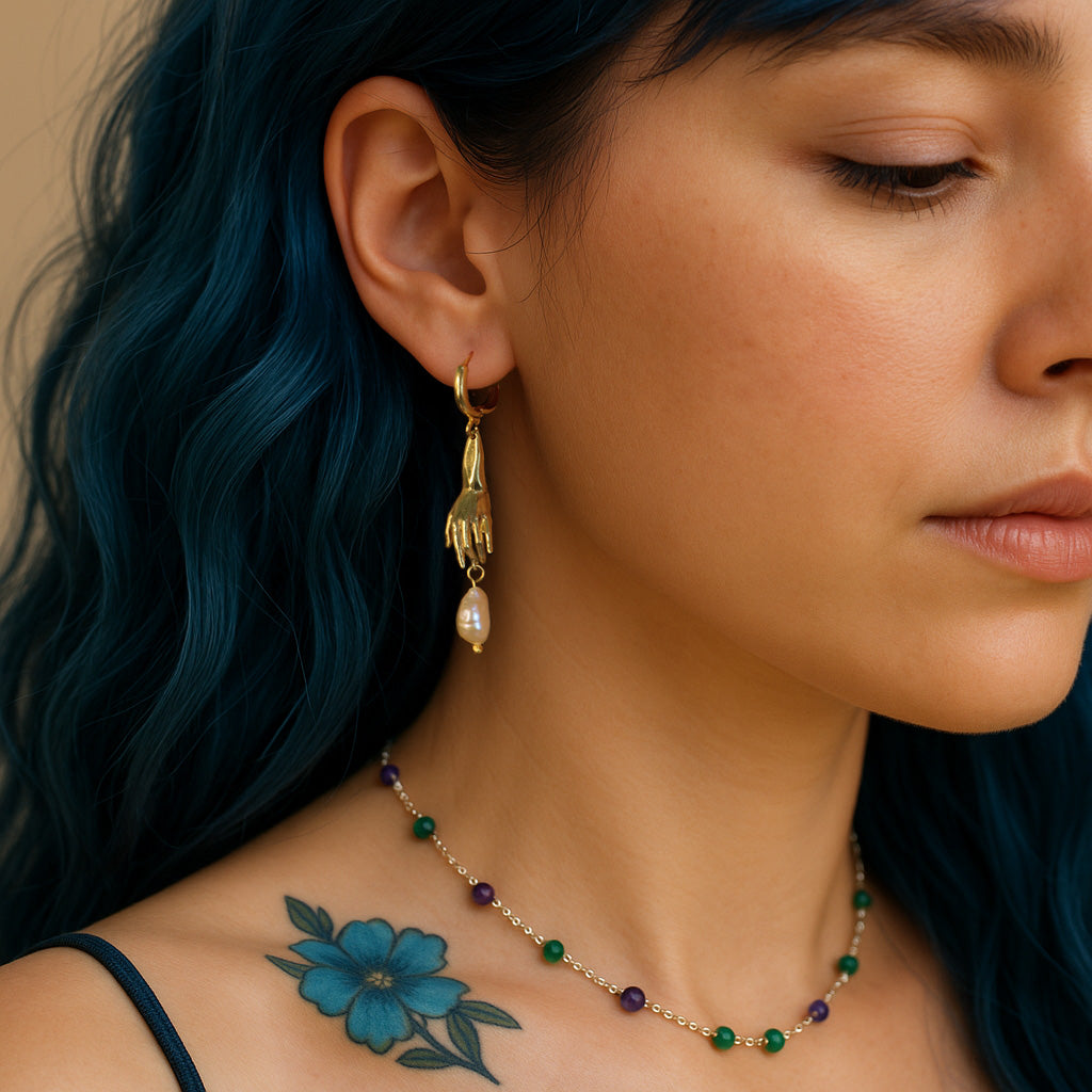 Eller Sallantılı İnci Küpe (Tüm Seçenekler)