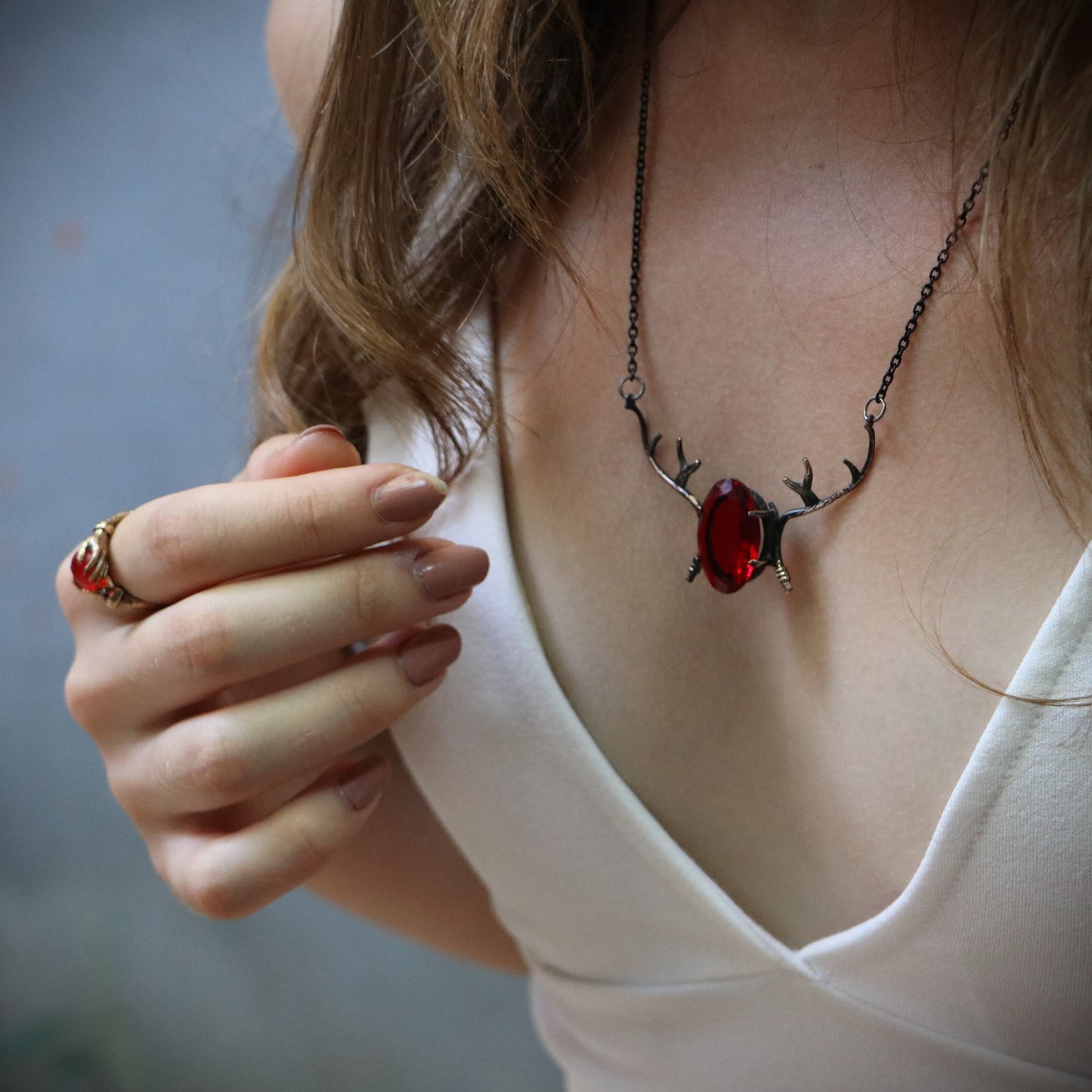 Alageyik Boynuzu Kolye (Tüm Maden ve Taş Seçenekleri)