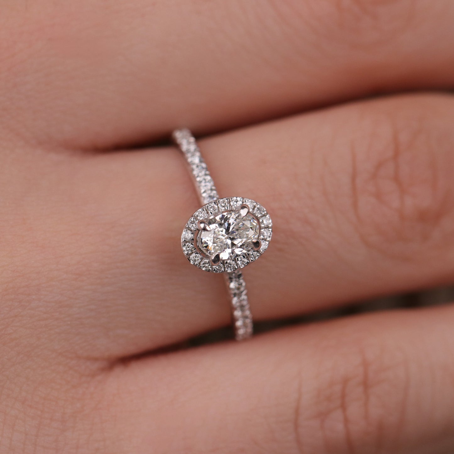 0.63 Karat Oval Pırlanta Yüzük