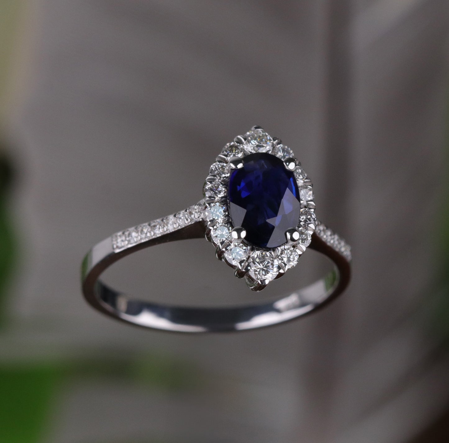 0.86 Karat Safir 0.34 Karat Pırlanta Yüzük