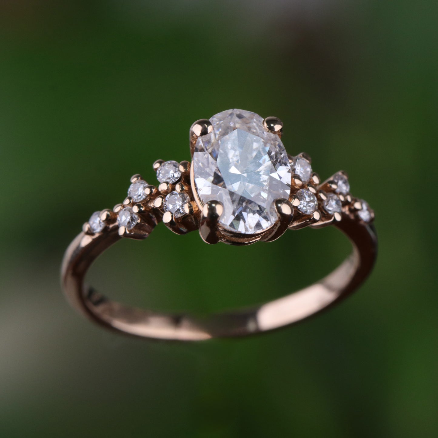 1.35 Karat Oval Pırlanta Yüzük