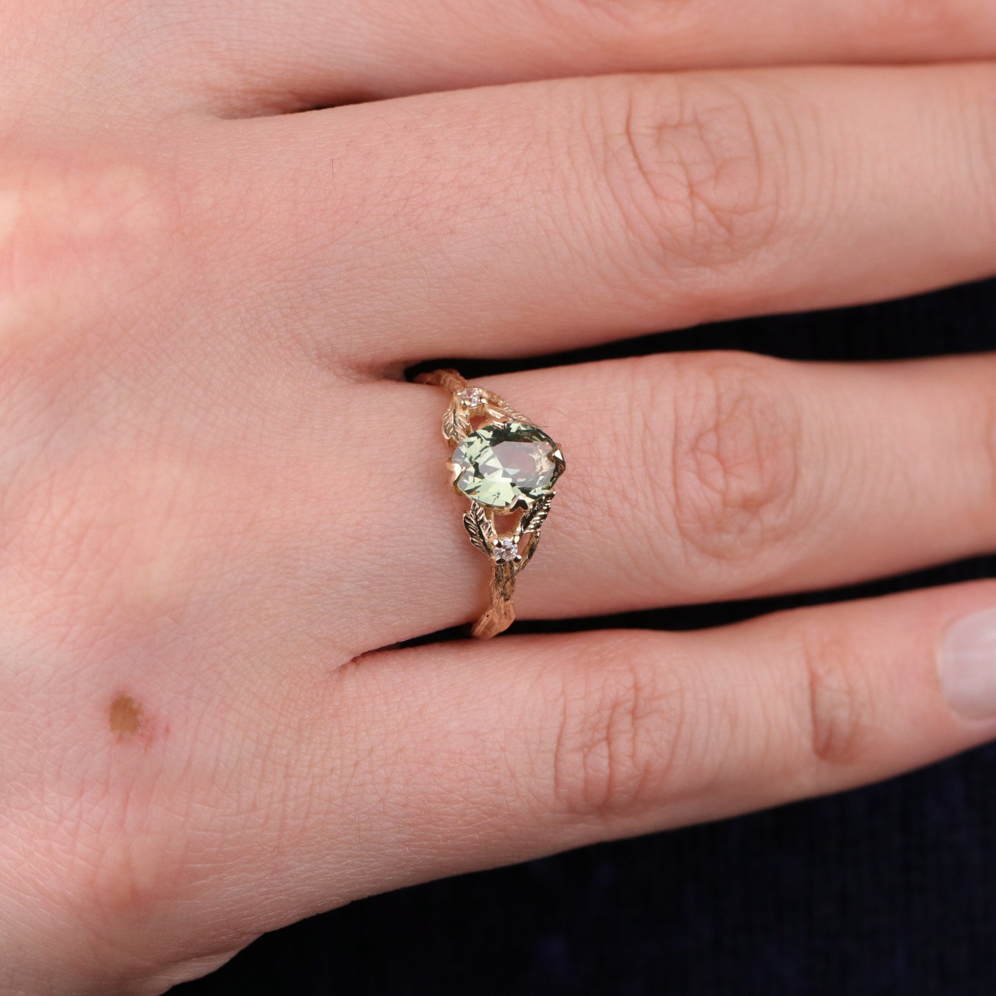 Özel Tasarım Yeşil Safir ve  Pırlanta 14 Ayar Altın Yüzük