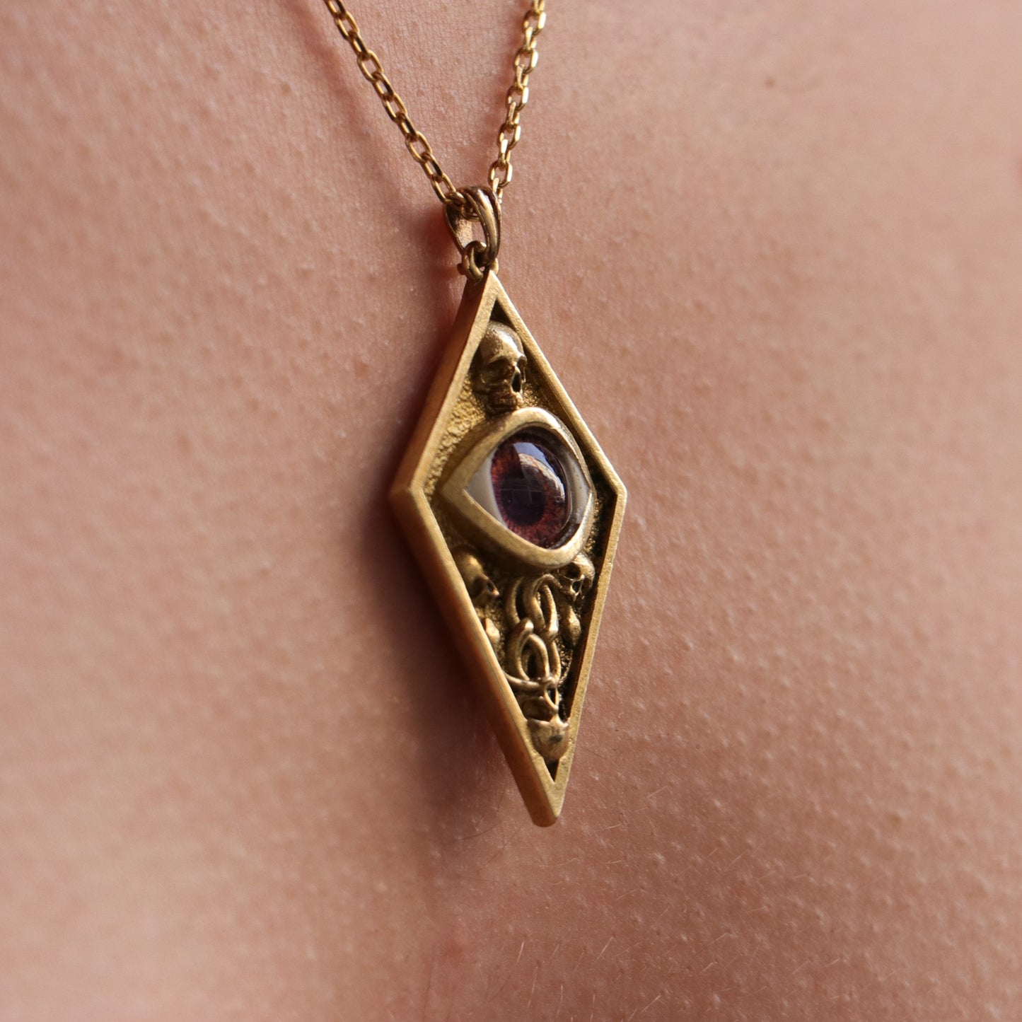 Hazel Eye Large 925 Silver Necklace