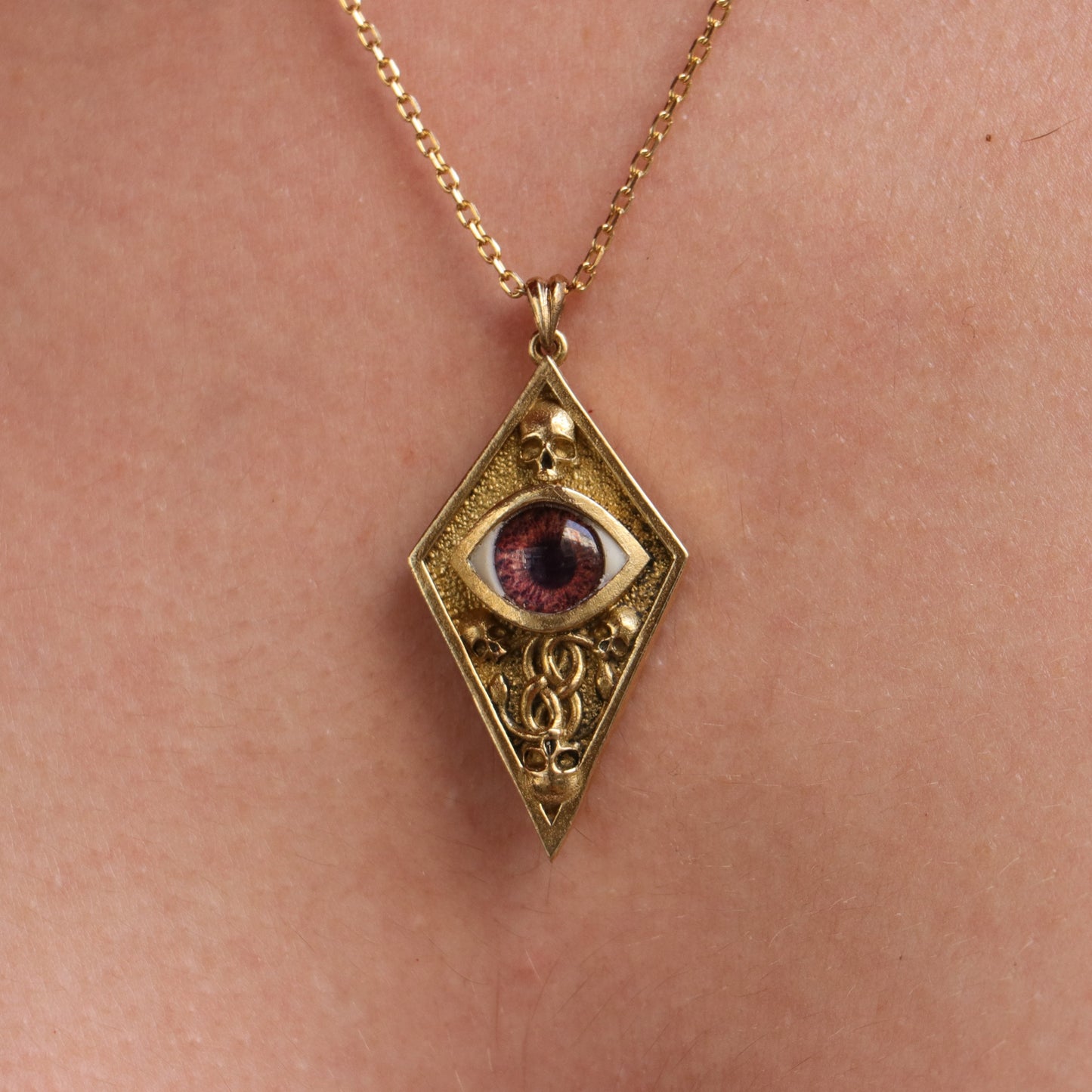 Hazel Eye Large 925 Silver Necklace