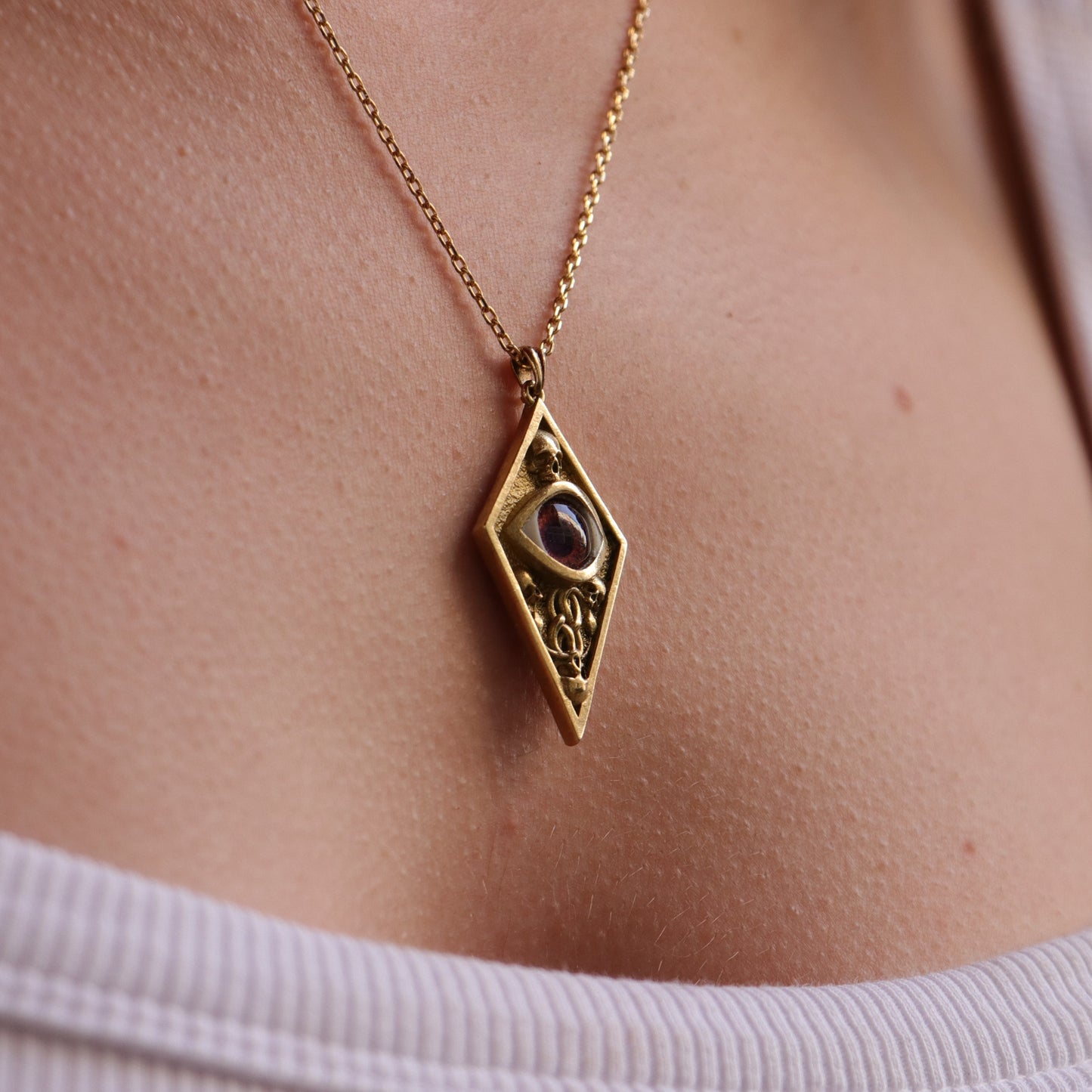 Hazel Eye Large 925 Silver Necklace