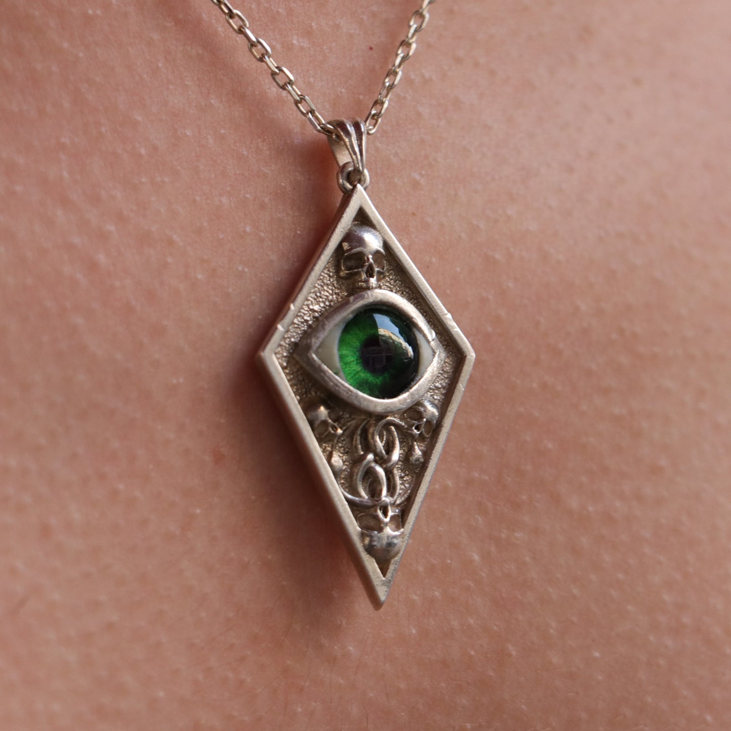 Hazel Eye Large 925 Silver Necklace