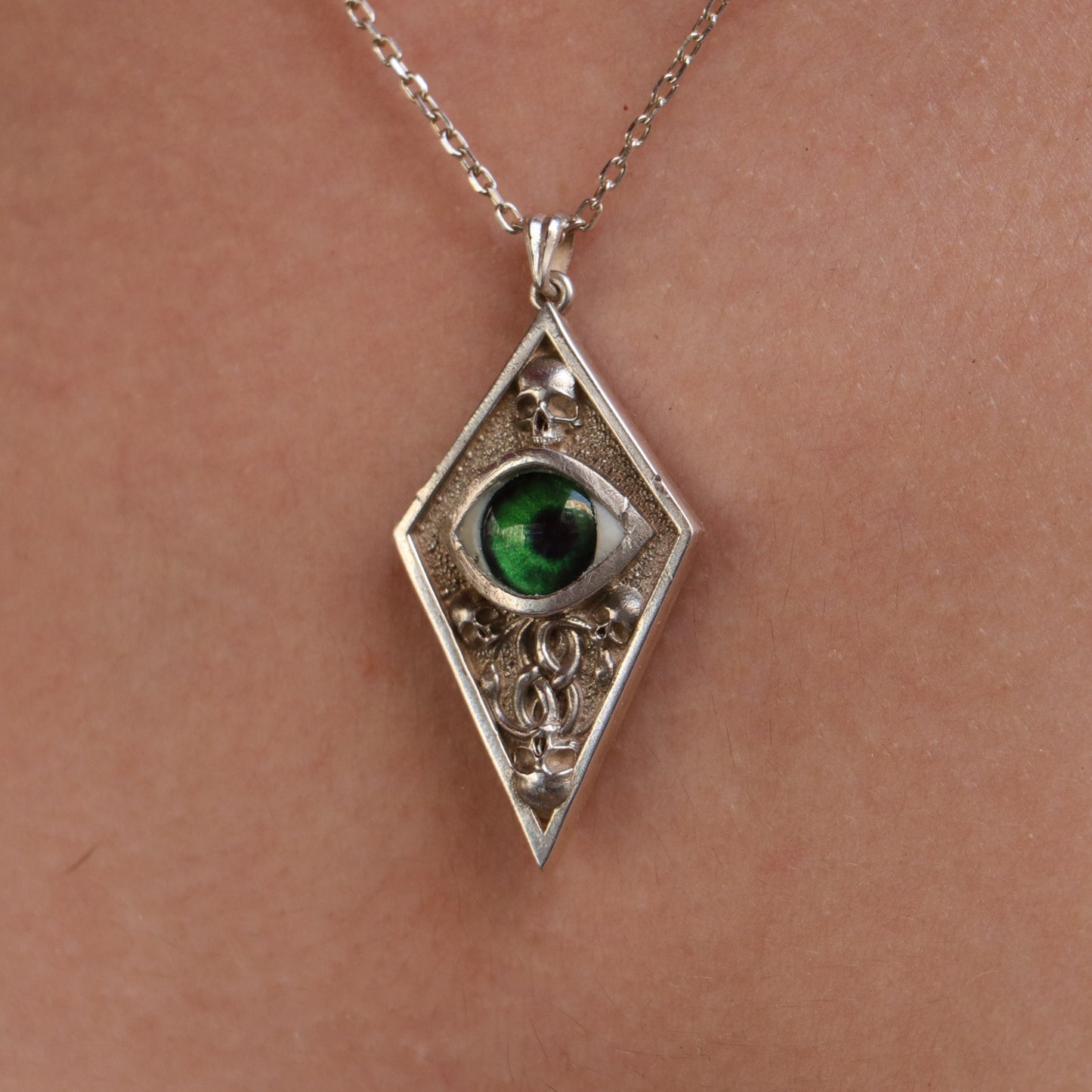 Hazel Eye Large 925 Silver Necklace