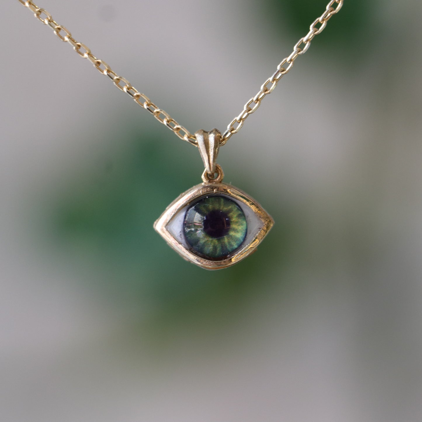 Glass Eye (Bloody Brown) Mini Size