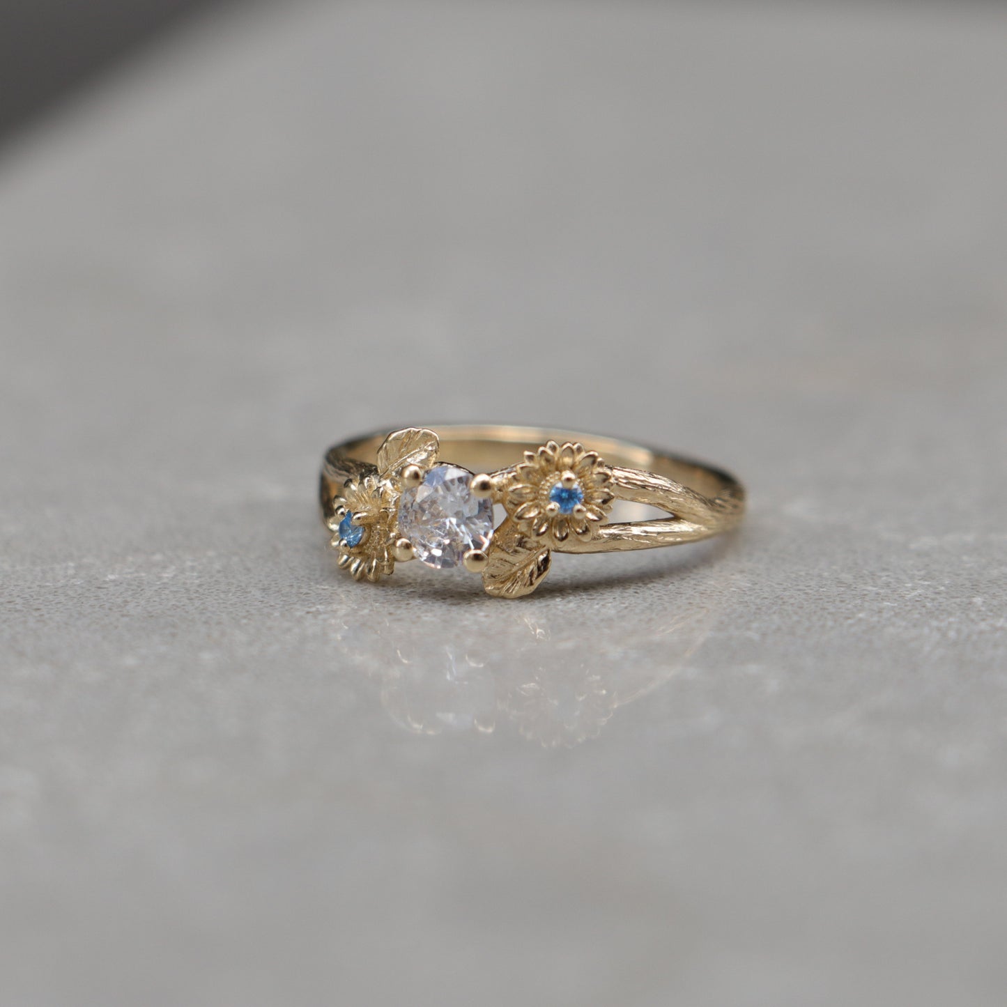 Special Design 1.18 Carat Diamond 14 Carat Gold Ring