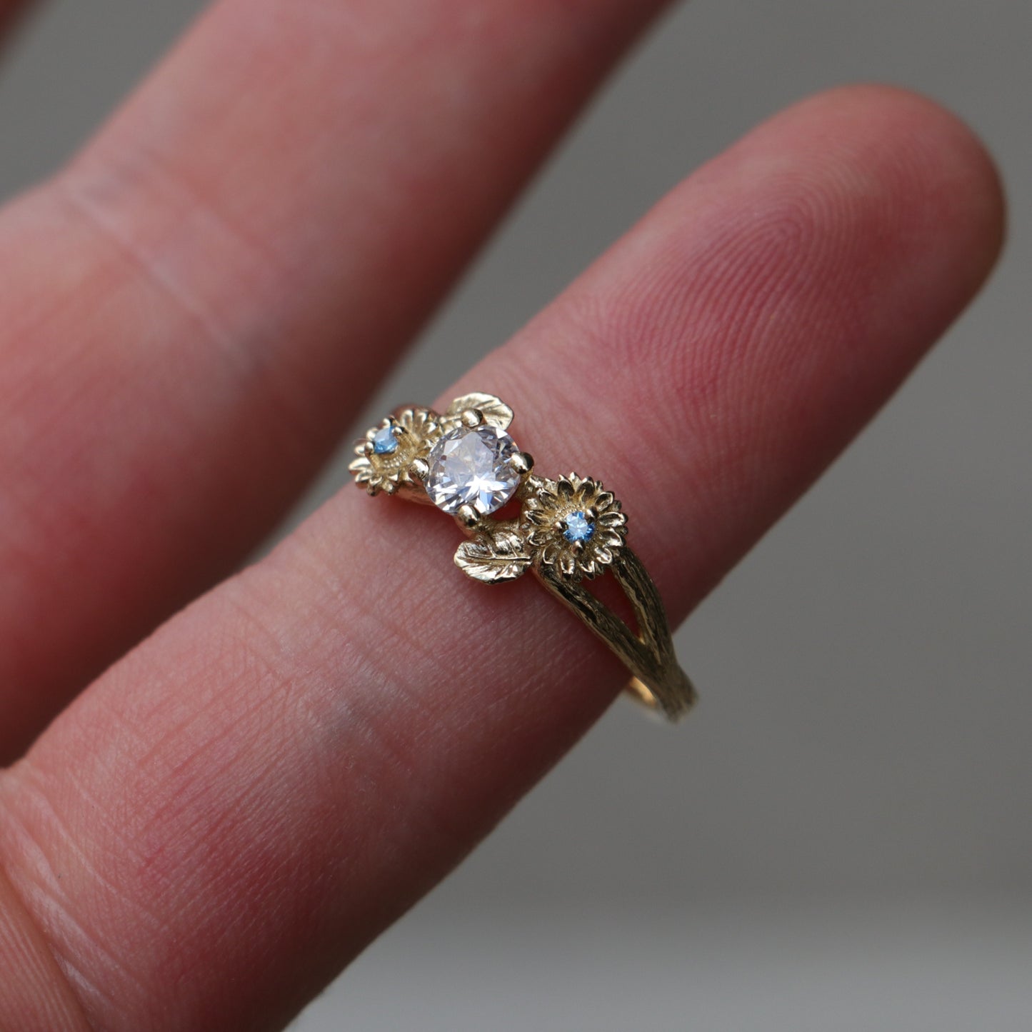 Special Design 1.18 Carat Diamond 14 Carat Gold Ring