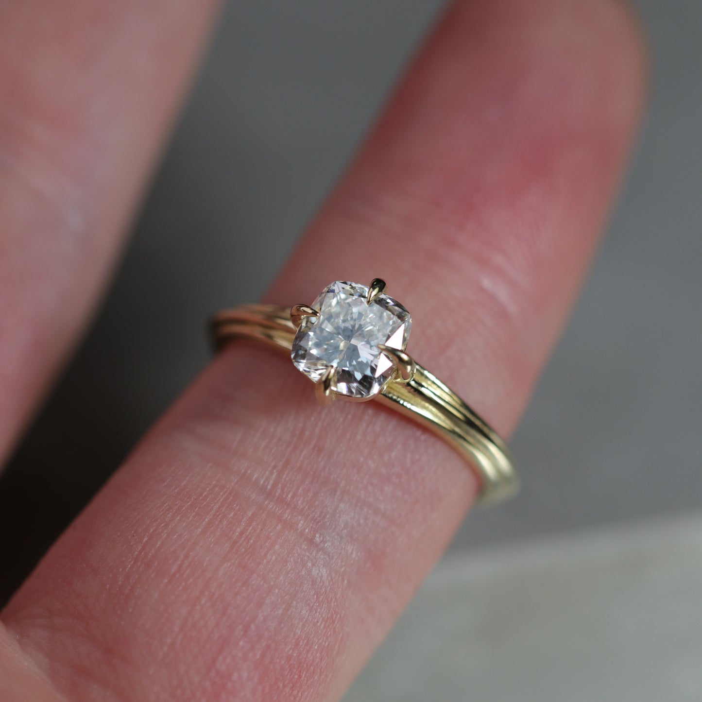 Special Design 1.18 Carat Diamond 14 Carat Gold Ring