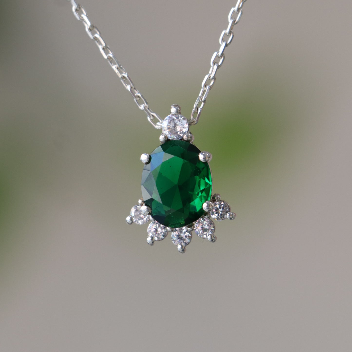 Oval Emerald ve Mozanit 925 Gümüş Kolye