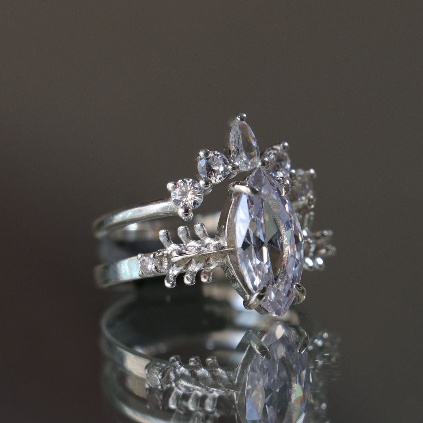 Mushroom and Spine Marquise Moissanite Set 925 Silver Ring