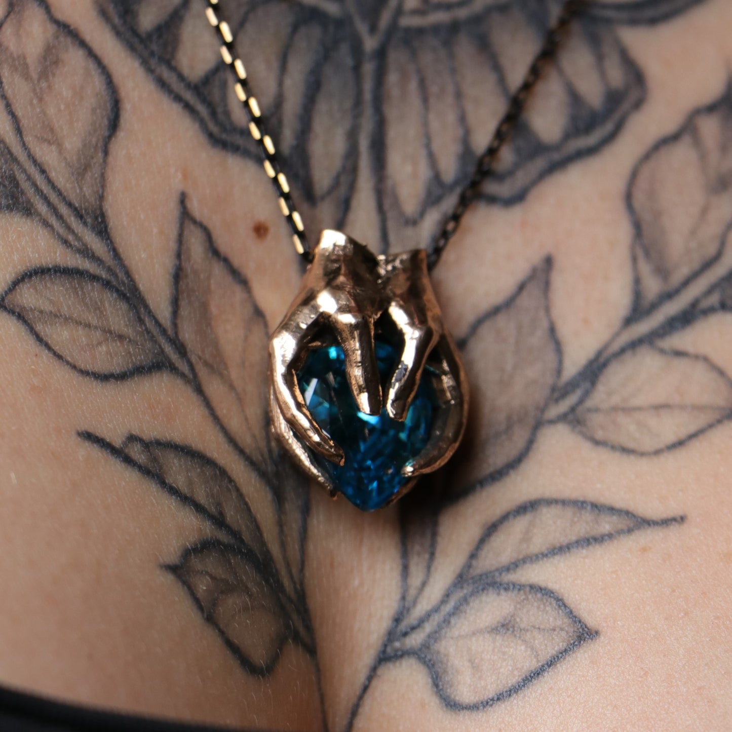 Drop Garnet Stone Palm Necklace