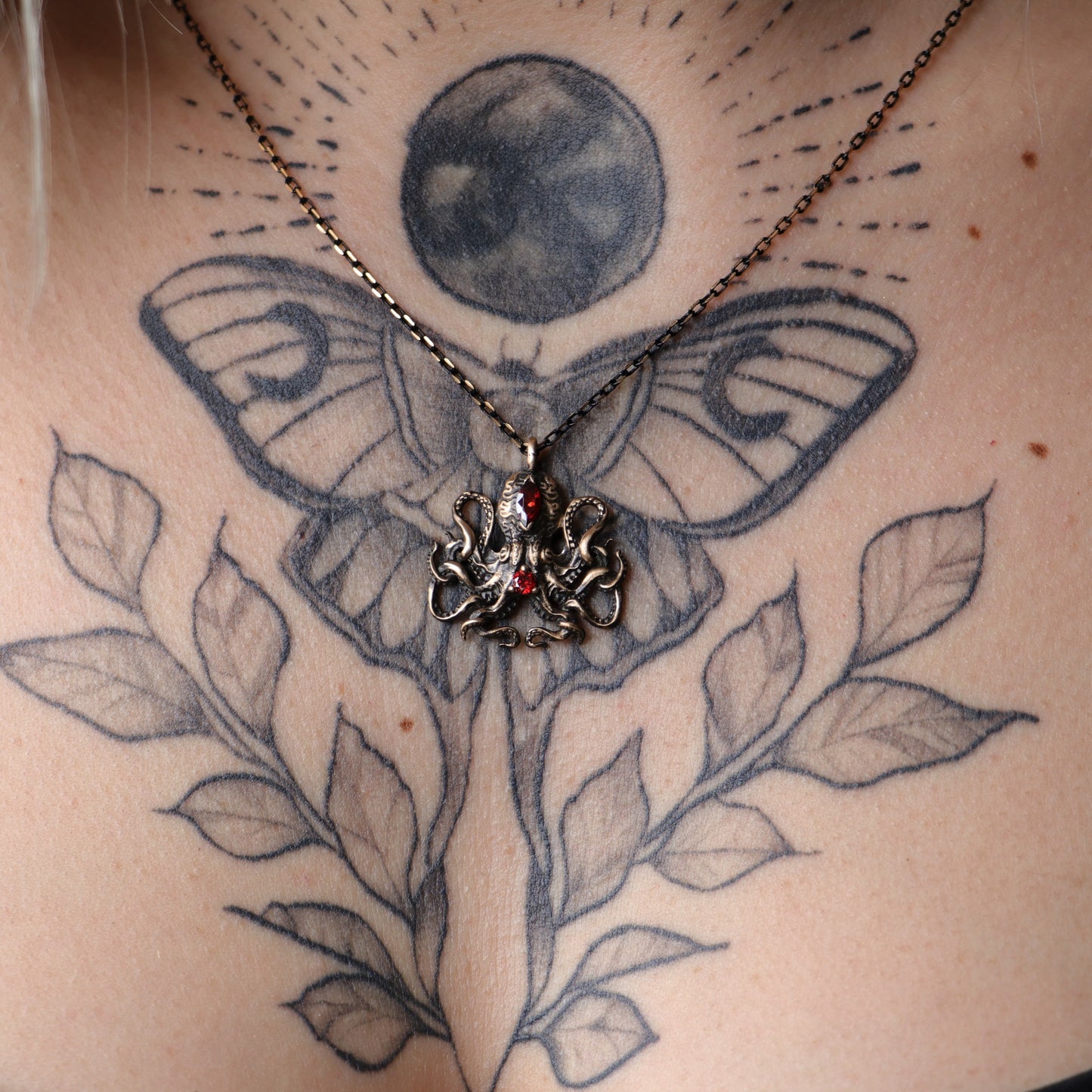 Ahtapot Kolye (Tüm Taş ve Maden Seçenekleri)