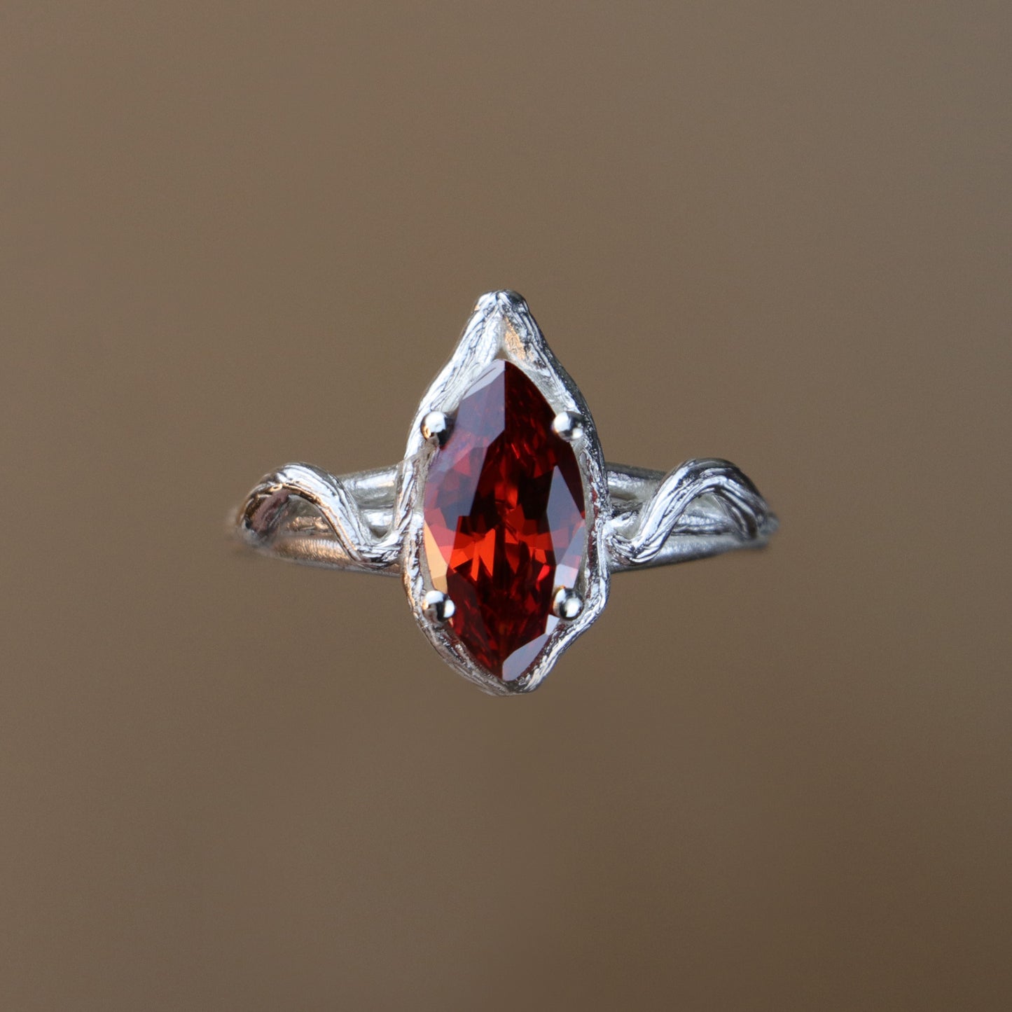 Markiz Kesim Garnet 925 Gümüş Yüzük