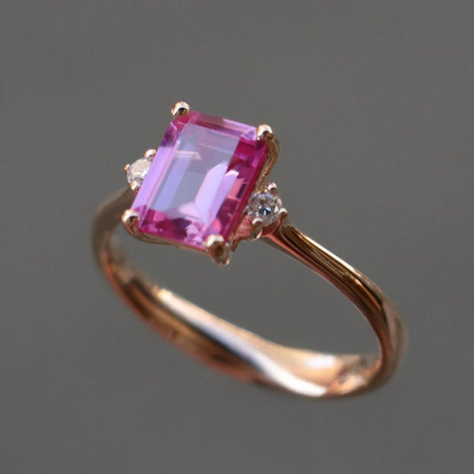 1,82 Karat Turmalin ve 0.06 Karat Pırlanta Yüzük