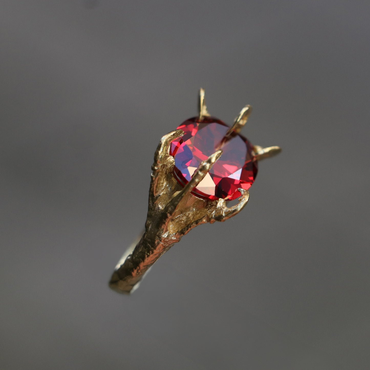 Pençe Yüzük (Tüm Maden ve Taş Seçenekleri)