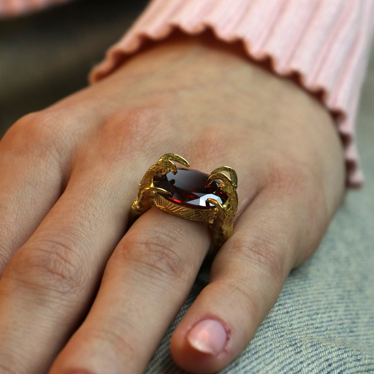 Pençe Yüzük (Tüm Maden ve Taş Seçenekleri)