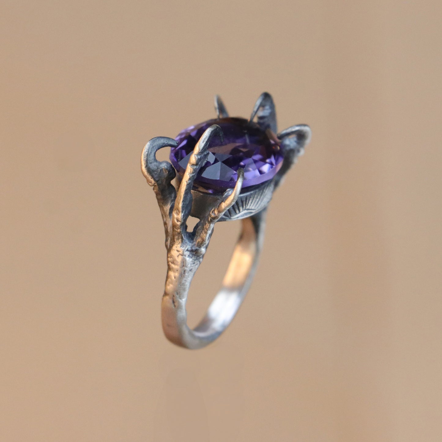 Pençe Yüzük (Tüm Maden ve Taş Seçenekleri)