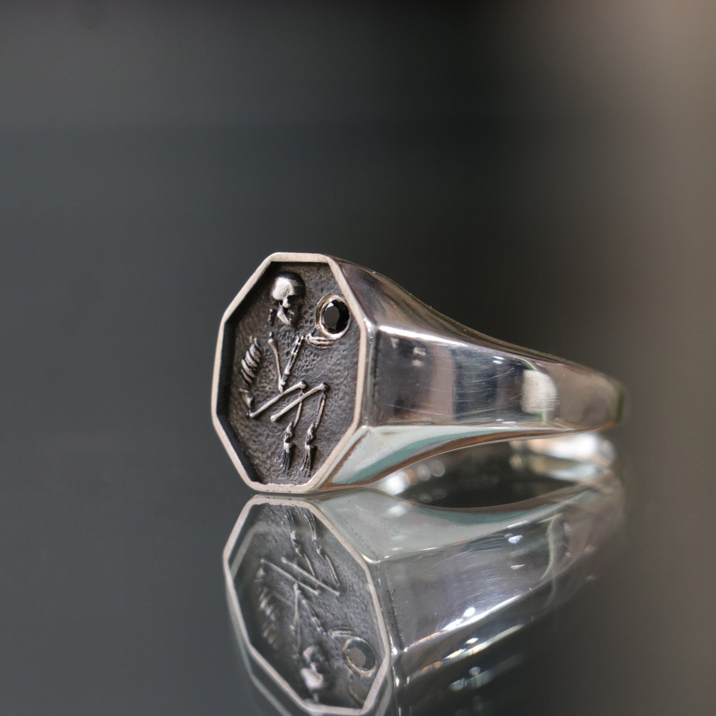 Memento Mori Amethyst Men's 925 Silver Ring