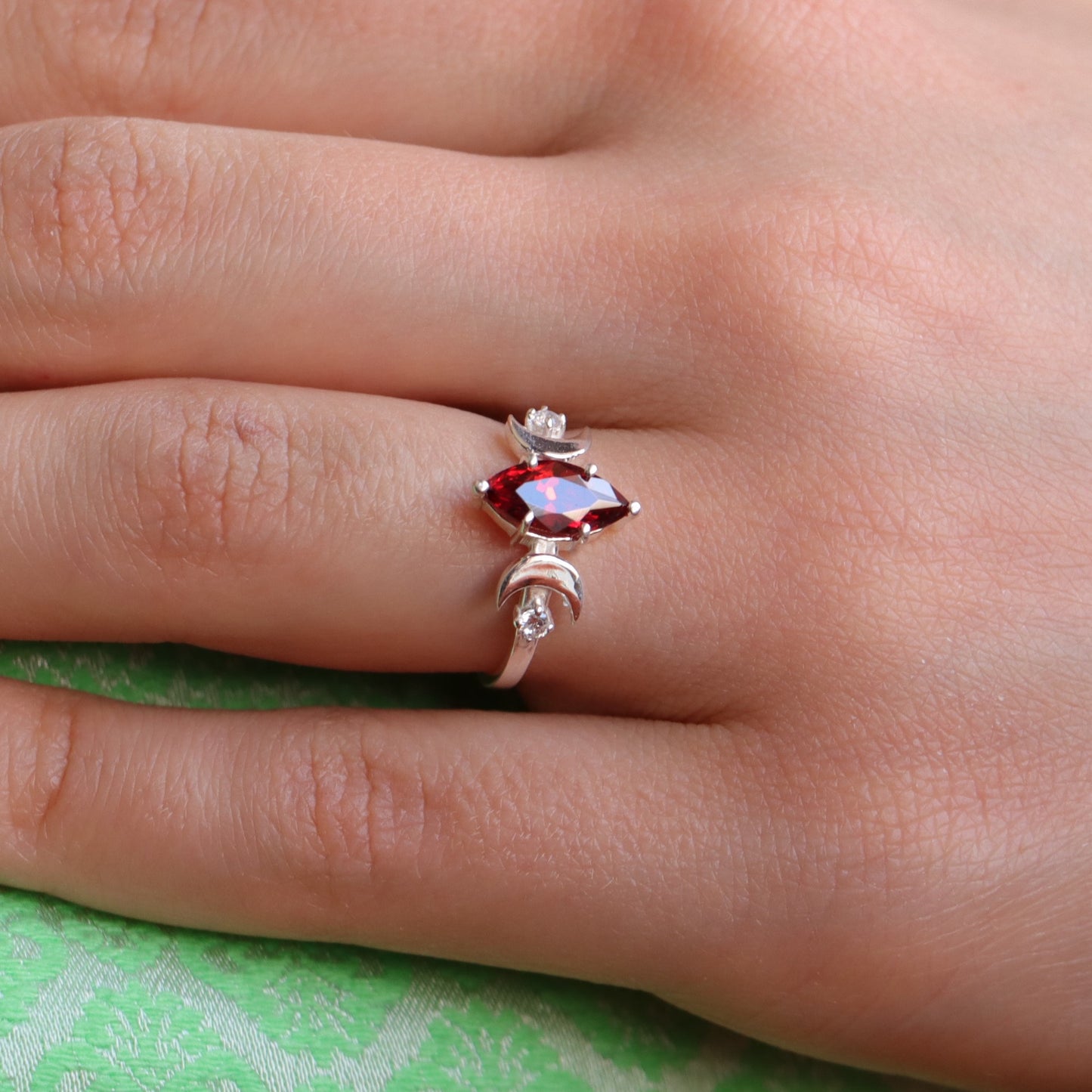 Isabella Lab. Emerald (14 Carat Gold)