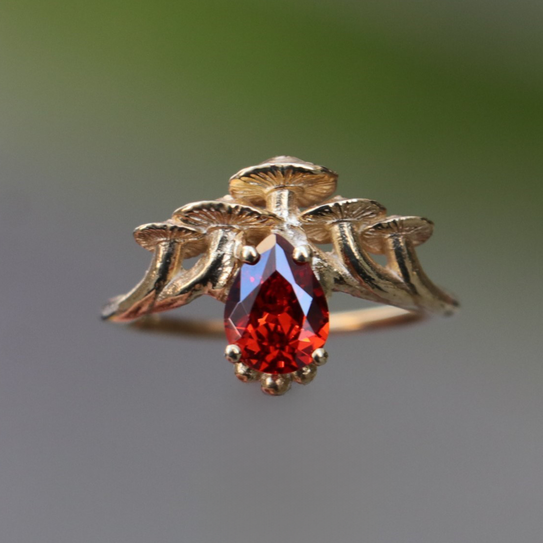 Mantar Garnet 925 Gümüş Altın Kaplama Yüzük