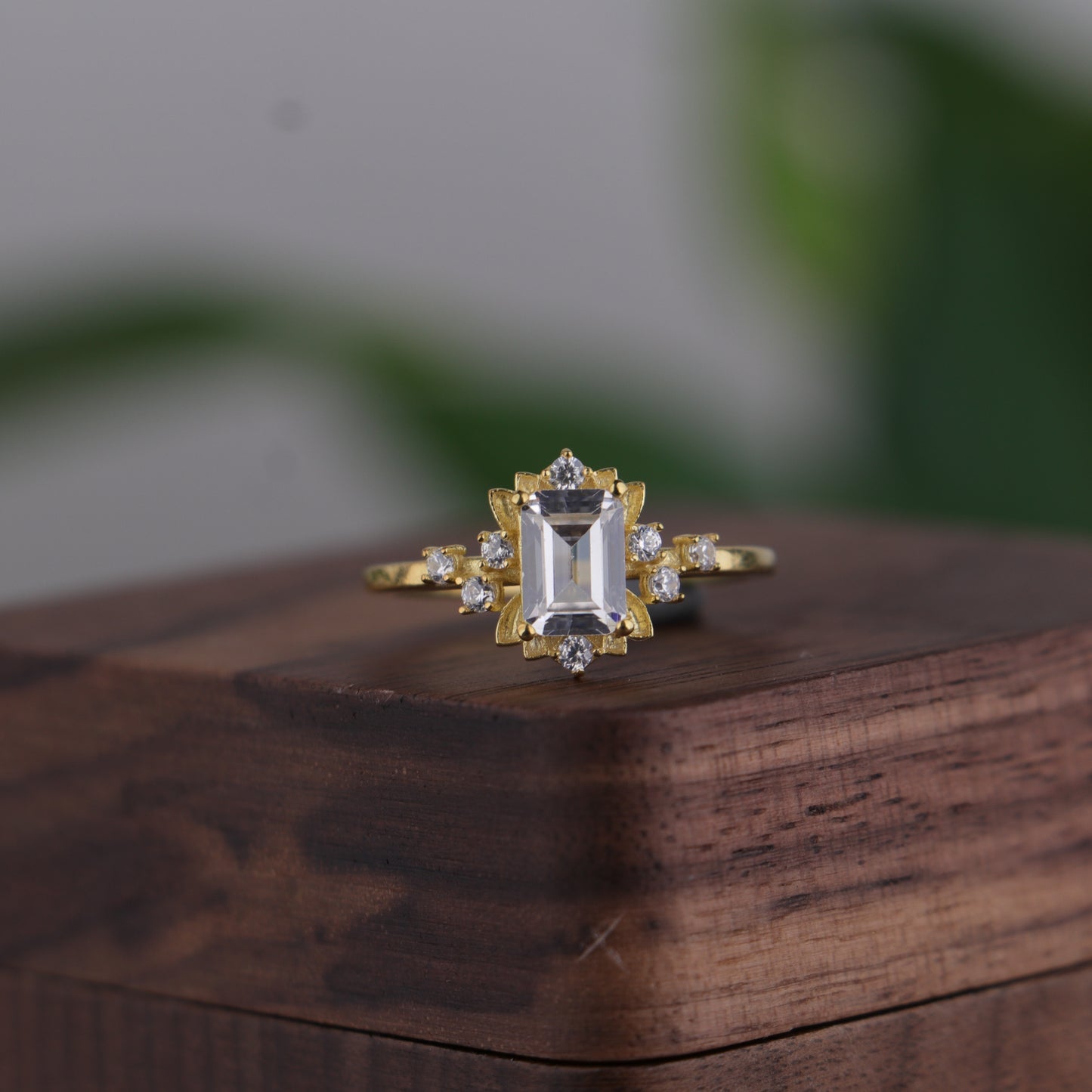 Isabella Lab. Emerald (14 Carat Gold)