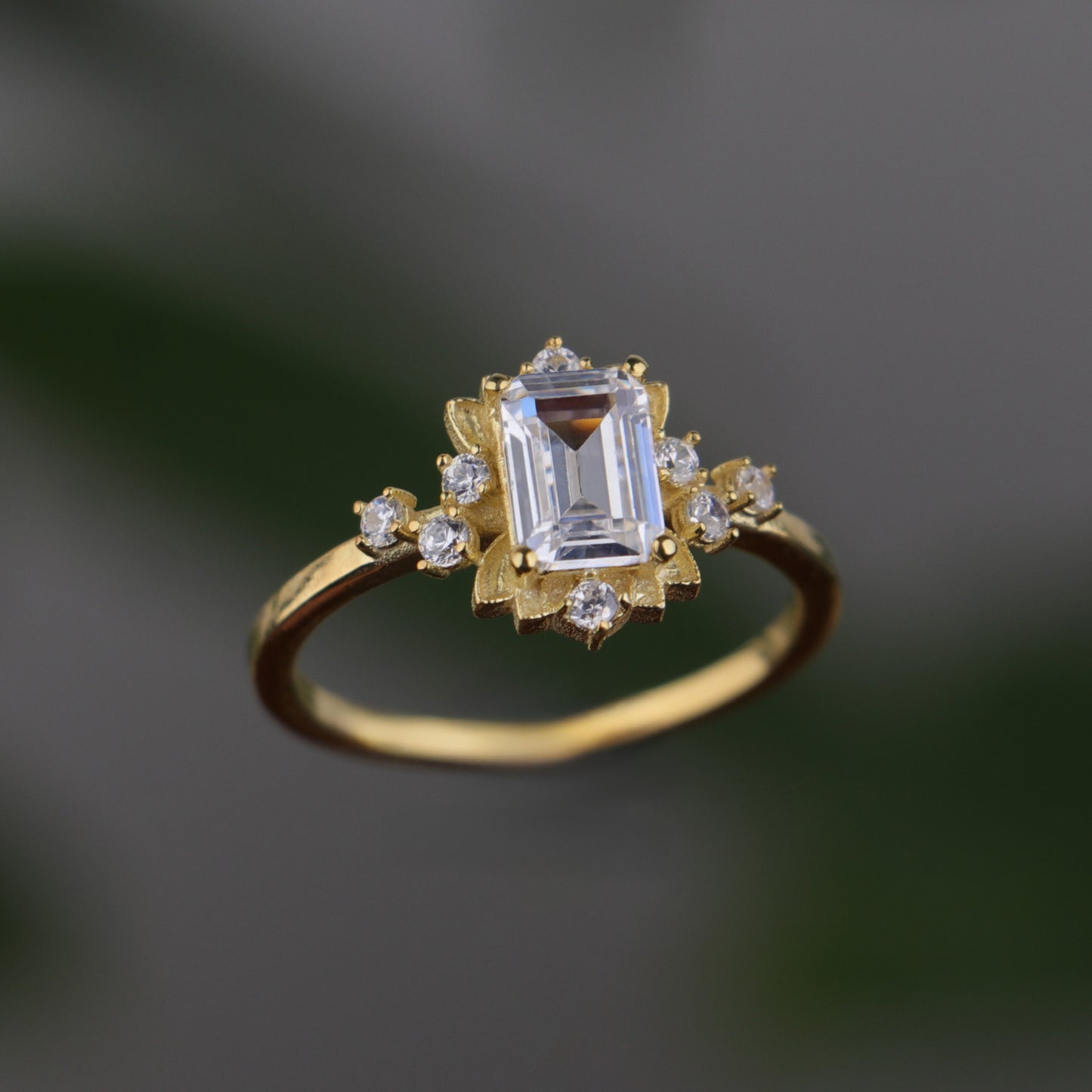 Isabella Lab. Emerald (14 Carat Gold)