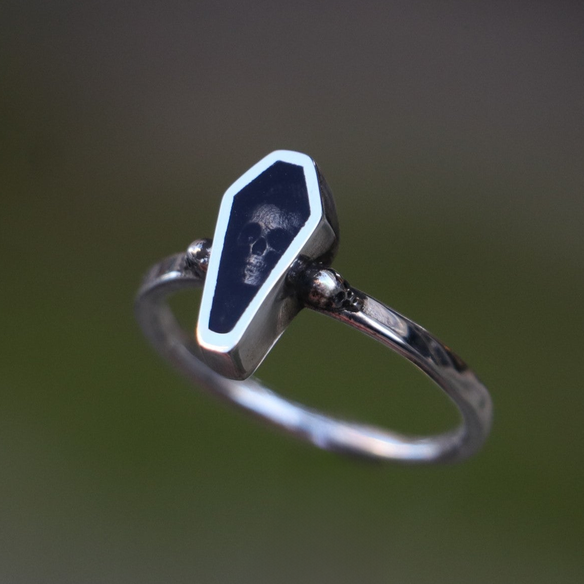 Tabut Kurukafa 925 Gümüş Siyah Yüzük