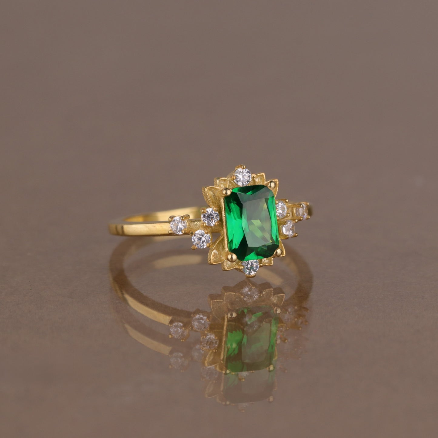 Isabella Lab. Emerald (14 Carat Gold)