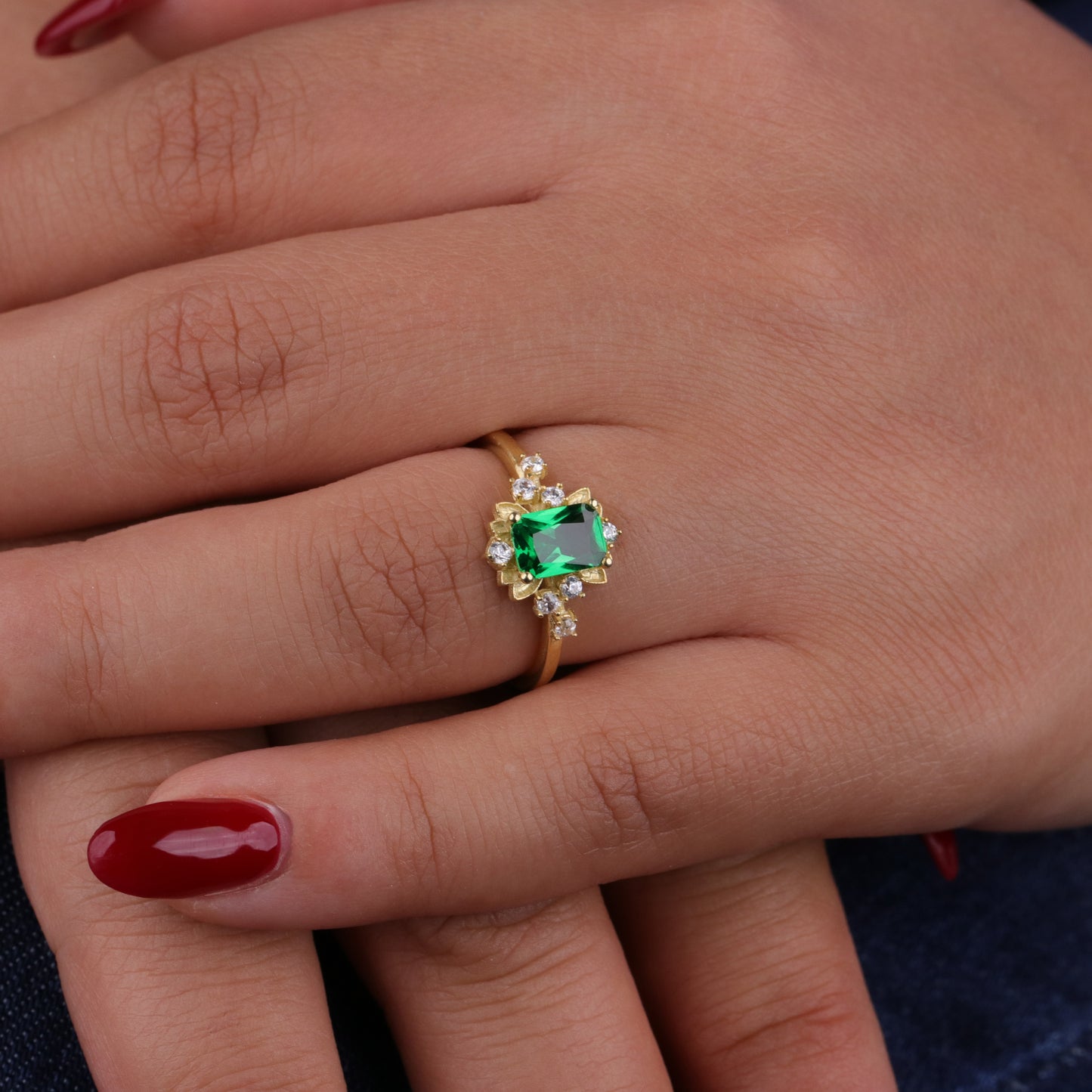 Isabella Lab. Emerald (14 Carat Gold)