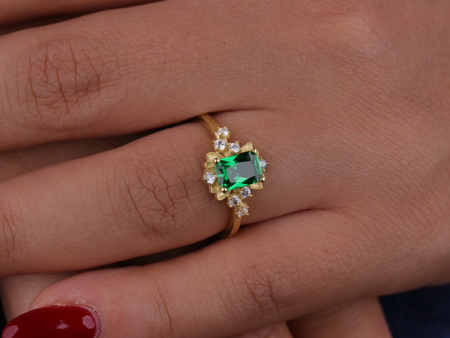 Isabella Lab. Emerald (14 Carat Gold)