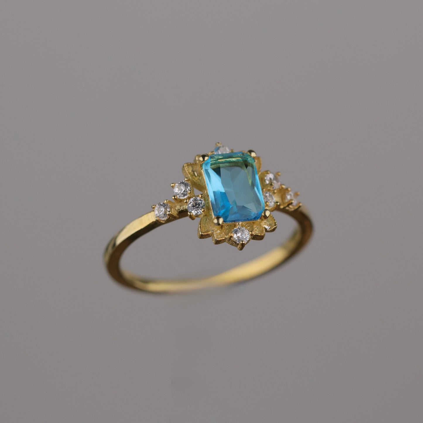 Isabella Lab. Emerald (14 Carat Gold)