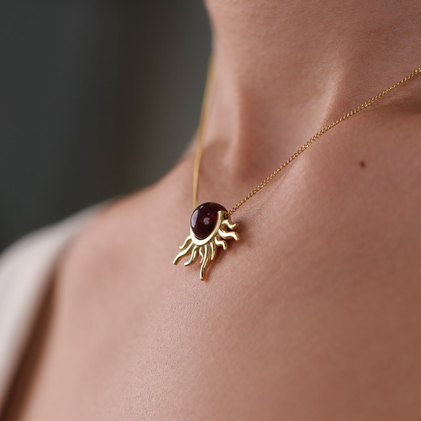 Güneş Ametist Kolye (Tüm Taş ve Maden Seçenekleri)